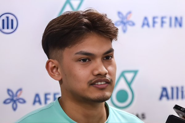 Haikal denies the rumors while speaking at a press conference at the Academy Badminton Malaysia.