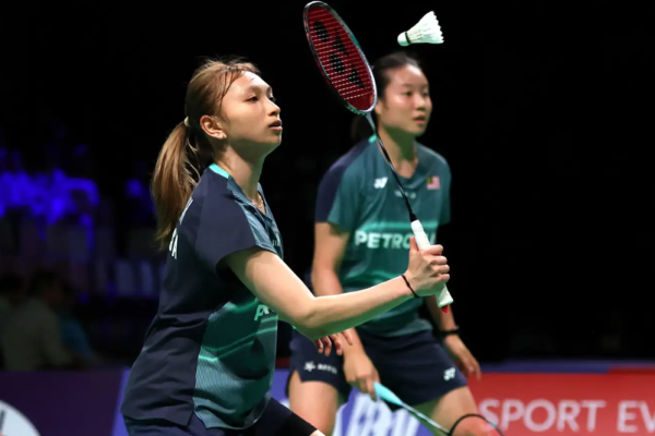 Malaysian teenage badminton players Zi Yu Low and Noraqilah Maisarah celebrating a point at the Uber Cup 2026.