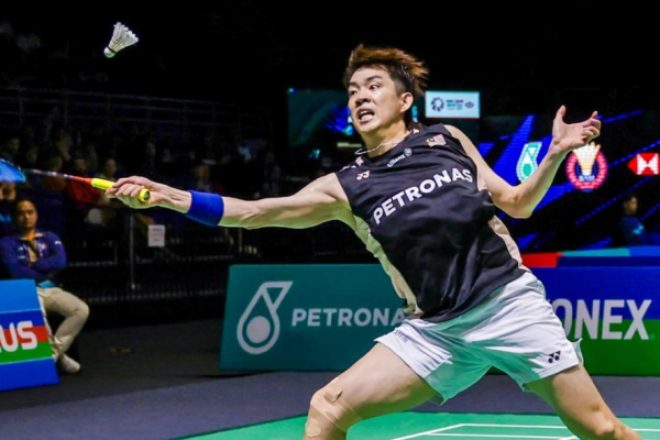 Thomas Cup Strategy and Man Wei Chong managing his knee injury on court.
