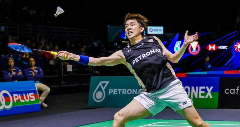 Thomas Cup Strategy and Man Wei Chong managing his knee injury on court.