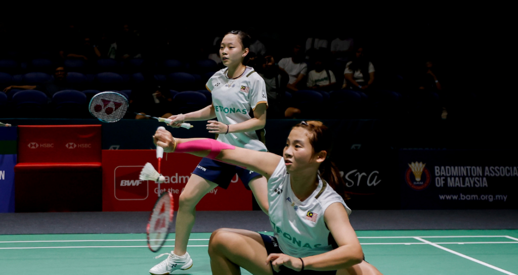 New Doubles Partnership featuring Carmen Ting and Ong Xin Yee during a professional rally.