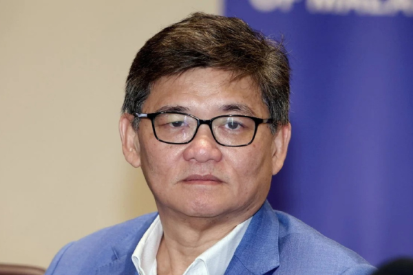 Prepare for LA Olympics featuring Datuk Kenny Goh during a strategic briefing.