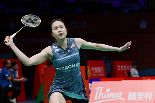 World Tour Return featuring Pearly Tan in a high-intensity professional match.