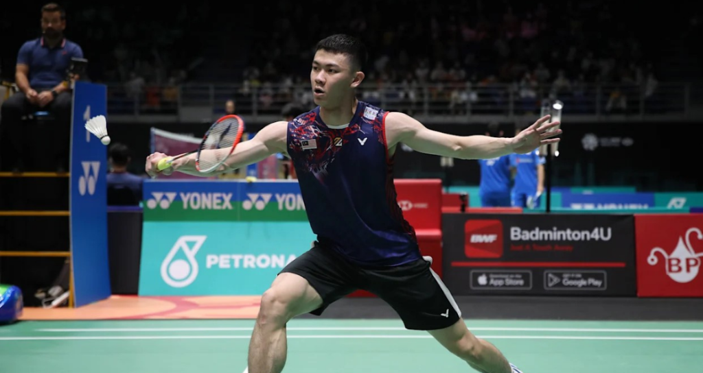 World Tour campaign featuring Lee Zii Jia executing an athletic forehand return.