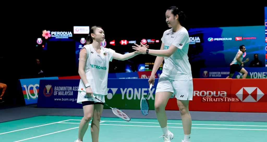 Rising Doubles Prospect Noraqilah Maisarah Ramdan and Low Zi Yu during a match.