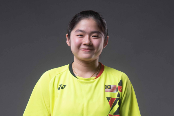 Cheng Su Hui professional badminton profile image showing the Malaysian Women's Double player smiling