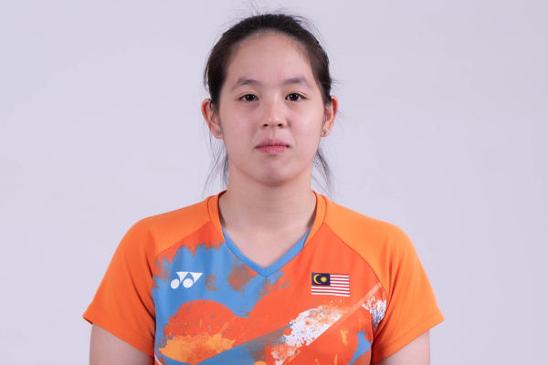Clarissa San Yee Wen professional badminton profile image showing the Malaysian Women's Double player smiling