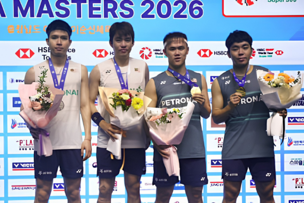 Kai Wun Korean Masters showing Tee Kai Wun, Yap Roy King, Soh Wooi Yik, and Man Wei Chong posing on the podium in Asan.