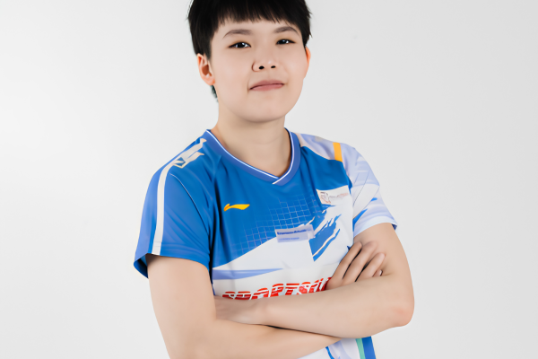 Goh Jin Wei professional badminton profile image showing the Malaysian singles player smiling