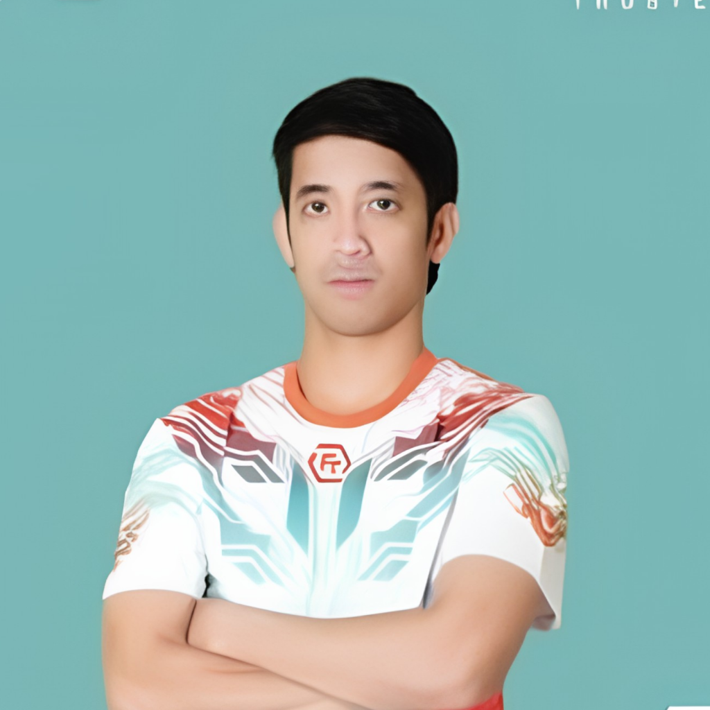 Nur Mohd Azriyn Ayub professional badminton profile image showing the Malaysian Men's Double player smiling