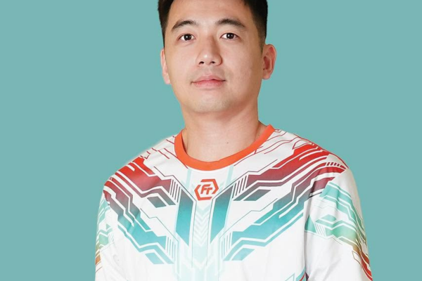 Tan Wee Kiong professional badminton profile image showing the Malaysian Men's Double player smiling